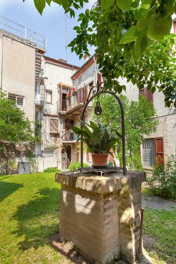Exclusive Palazzo Schifanoia Apartment Ferrara