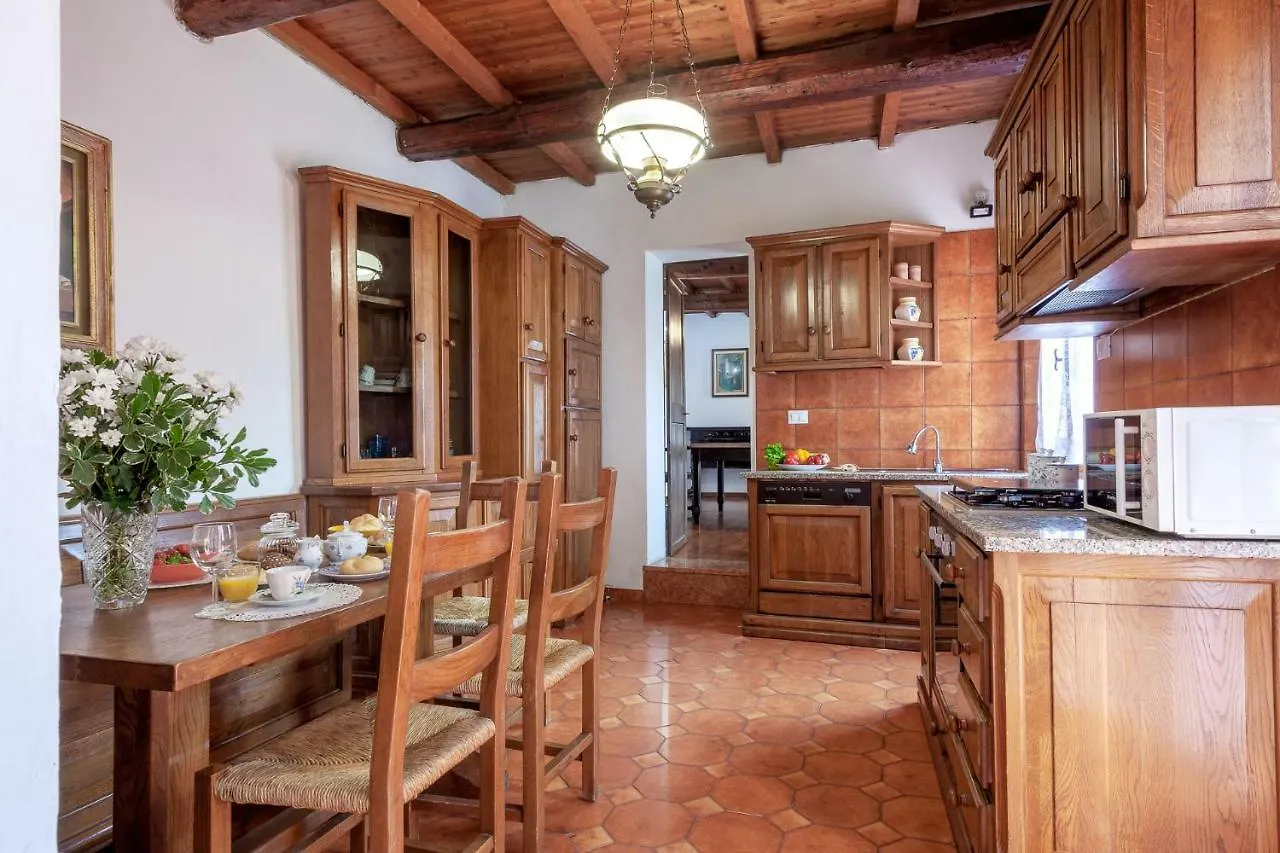 Exclusive Palazzo Schifanoia Apartment Ferrara Italy